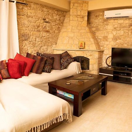 Salamiou Stone House Villa Paphos Eksteriør bilde